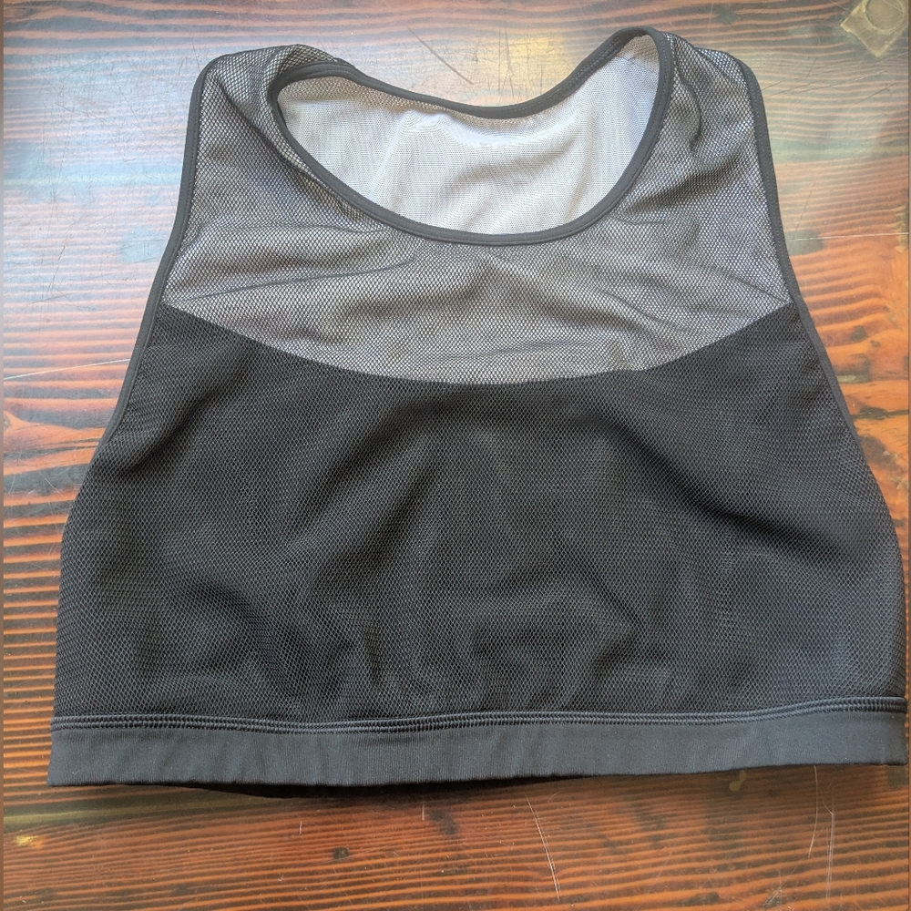 Lululemon Mesh Racerback Sports Bra – Size 10